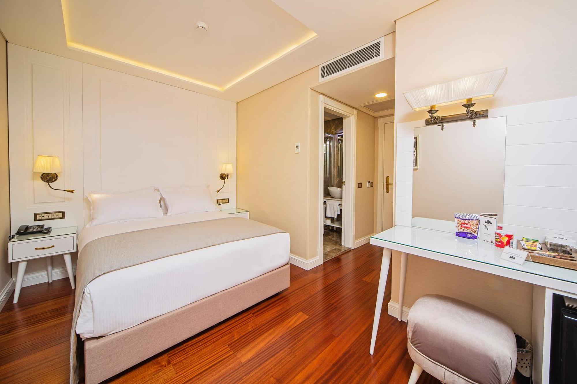 Standard Double or Twin Room,1275052180:JPEG